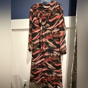 EVRI Long Sleeve Dress with Multicolor Swirl Pattern Sheer arms never worn